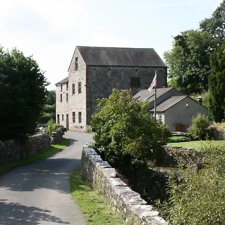 Lile At Gleaston Water Mill Holiday home *